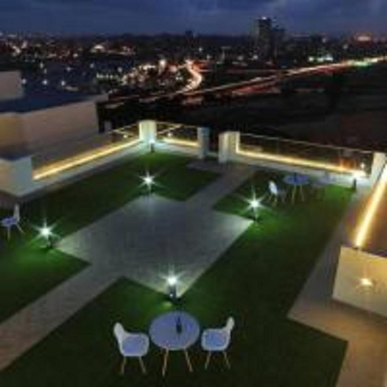 Doc'S Suite Accra Exteriör bild